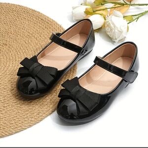 NWT Girl’s New Black Patent Mary Jane Bow Strap Dress Shoes Size 12.5